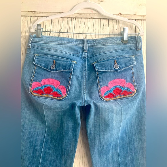 🌻INDIE Denim Jeans with Embroidered Abstract Design on Back pockets! VINTAGE - Picture 5 of 6